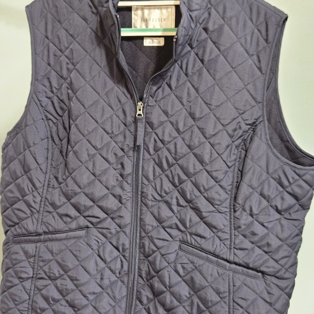 Women's Van Heusen Quilted Navy Blue Vest